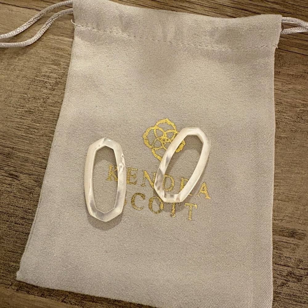 Kendra Scott Danielle Earring - Mother of Pearl Charm ONLY